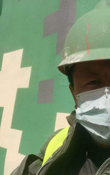 丽江迷彩漆未完全固化；